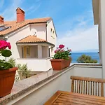 Apartments With A Parking Space Mali Losinj Apartment
