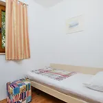 Apartments With A Parking Space Mali Losinj Mali Lošinj