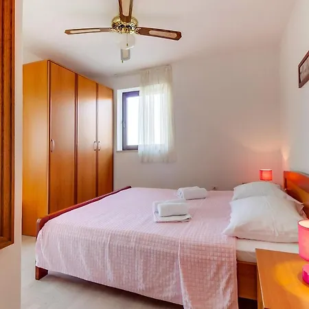 With A Parking Space * 木洛希尼