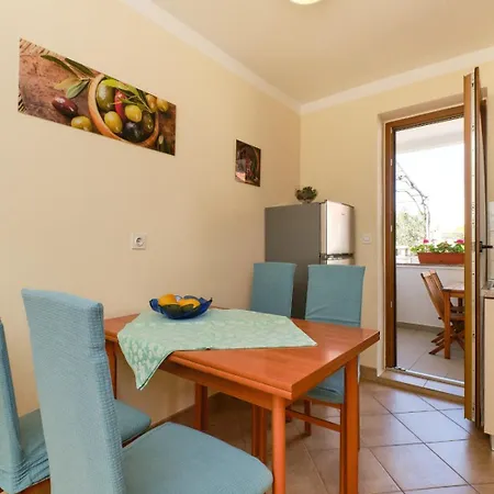 Apartments With A Parking Space Mali Losinj Apartman Mali Losinj