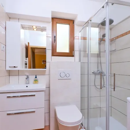 Apartments With A Parking Space Mali Losinj Apartman *