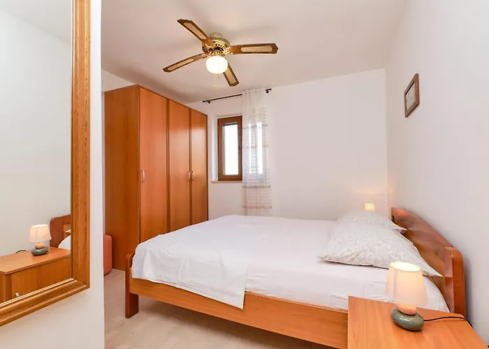 With A Parking Space Appartement *